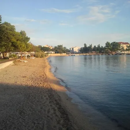 Guesthouse Banjol アパート