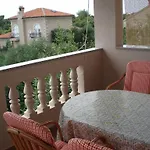 Apartment Guesthouse Banjol *
