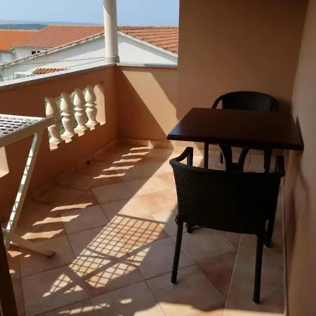Apartman Guesthouse Banjol