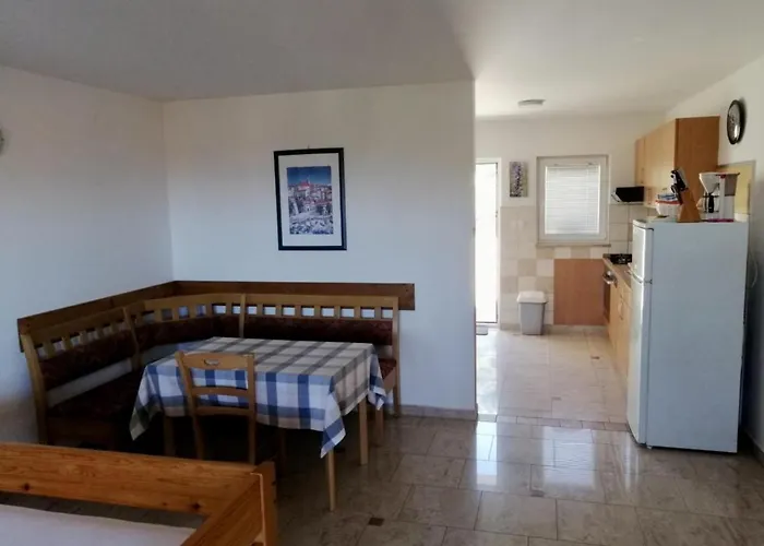 Apartament Guesthouse Banjol Banjol