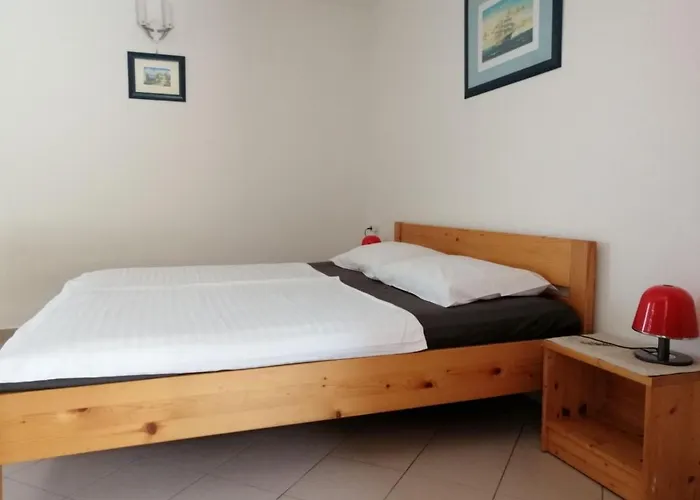 Guesthouse Banjol Apartament *
